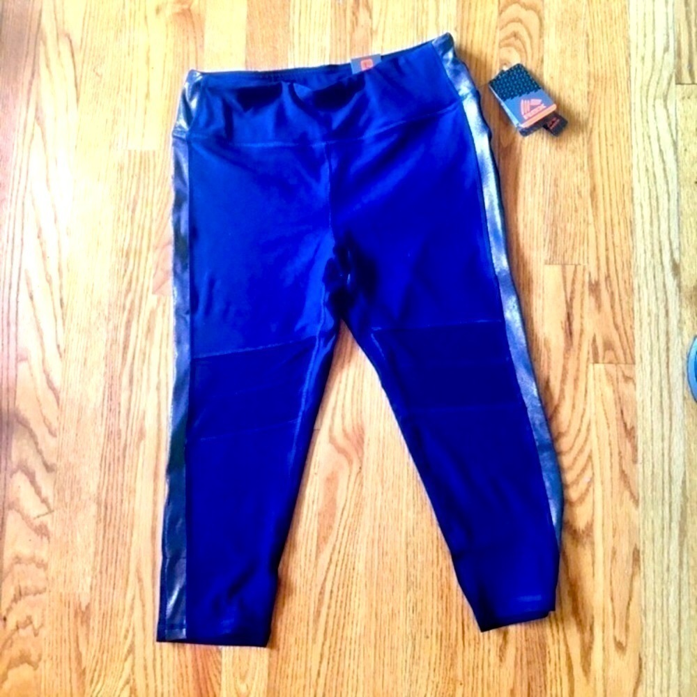 Reebok NEW Capri Length Athletic Pants​ - Picture 8 of 8